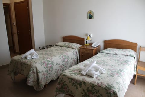 Villa Santa Emerenziana Bed and Breakfast in Rome