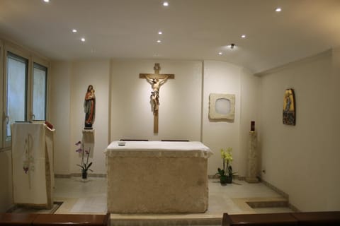 Villa Santa Emerenziana Bed and Breakfast in Rome