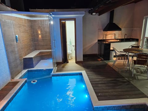 Sauna, Swimming pool