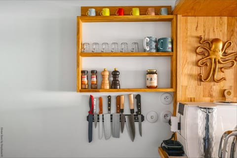 Cabin, waterfront terrace Cabin in Marseille