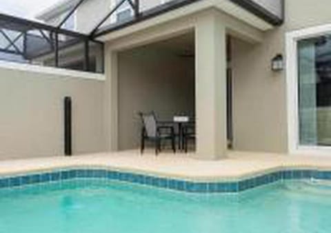 Property building, Day, View (from property/room), Balcony/Terrace, Pool view, Swimming pool, sunbed