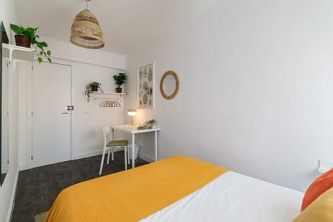 Toledo House Self Checkin Bed and Breakfast in L'Hospitalet de Llobregat
