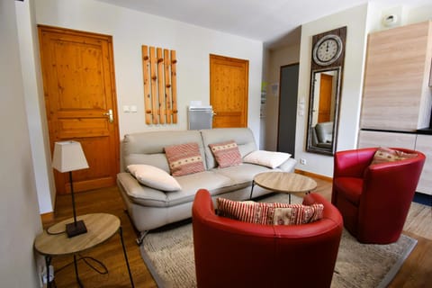 Living room, Seating area, wardrobe