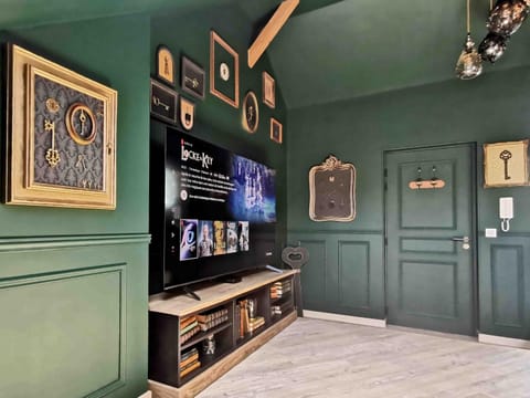 TV and multimedia, Living room