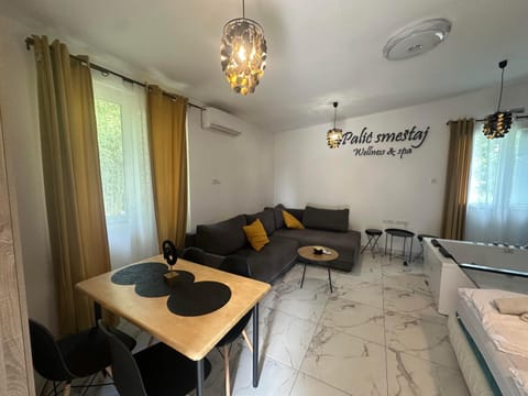 Prenoćiste Casa Bella & Nova House in Vojvodina