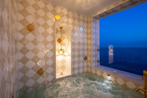 Hot Tub, Sea view