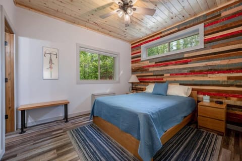 Long Lake Lookout, Dog Friendly House in Minnesota