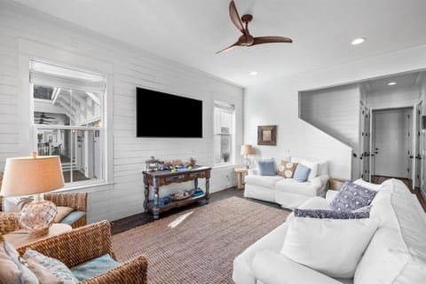 Southern Comfort House in Rosemary Beach