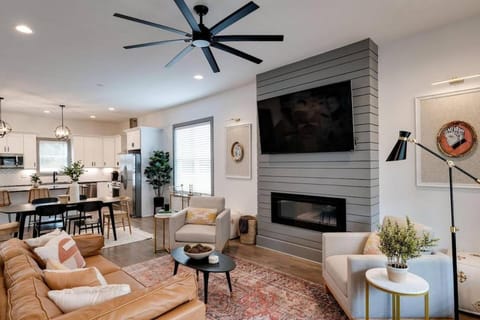 Boot Scootin' House in Nashville