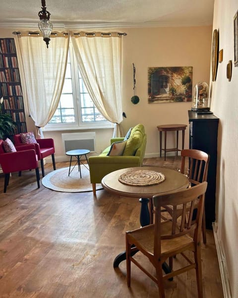 Appartement au coeur de la ville Apartment in La Charité-sur-Loire