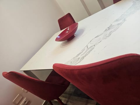 White apartment Apartment in Florence