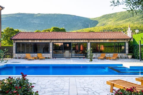 Day, Swimming pool, Swimming pool