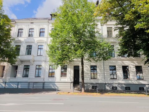 Property building, Location
