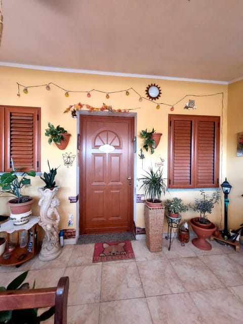 Balcony/Terrace, Decorative detail, Floor plan