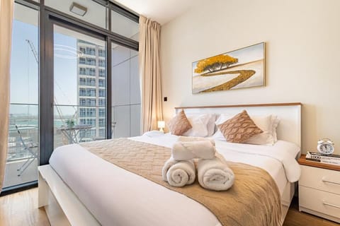 Full Cleveland & Pool View - 5 min walk from ADGM & Galleria - Big Balcony - Corner Unit - Heart of Maryah Island Apartment in Abu Dhabi