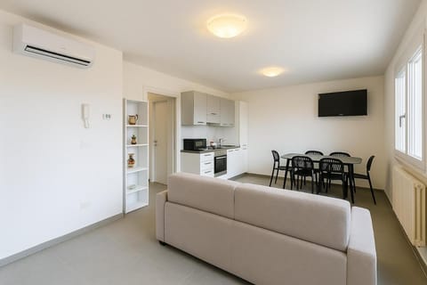 Sunset Apartment with parking Apartment in Lignano Sabbiadoro