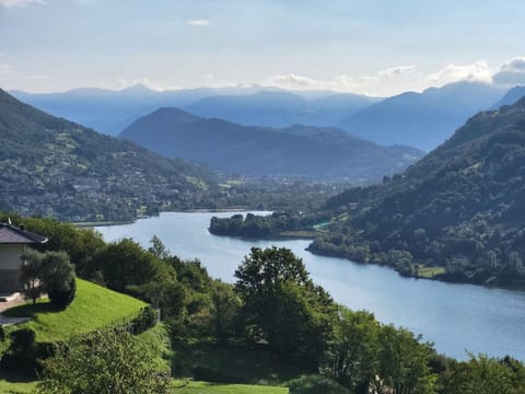 Day, Natural landscape, View (from property/room), Balcony/Terrace, Lake view, Landmark view, Mountain view