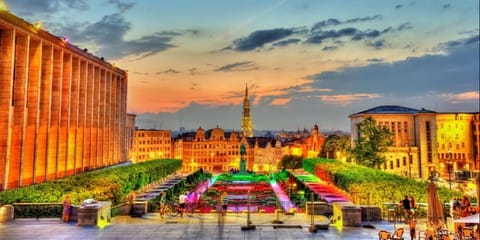 The Heart of Petit Sablon Apartment in Saint-Gilles