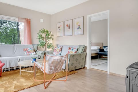 Villa Heritage - Free Parking & Near Supermarket Apartment in Tromso