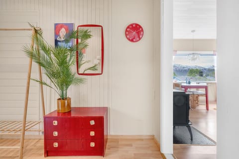 Villa Heritage - Free Parking & Near Supermarket Apartment in Tromso