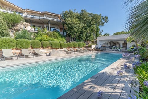 Property building, Swimming pool