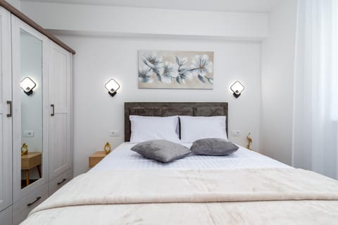 Apartment Terra - Comfort with Garden, Terrace & free Parking Apartment in Trogir