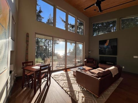 Redfish Rocks Villas - Green Villa in Port Orford