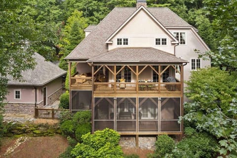 Cashiers Lux Mountain Home - Large Fire Pit House in Lake Glenville