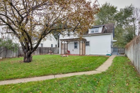 Pet-Friendly Cottage in DWTN Brainerd House in Brainerd