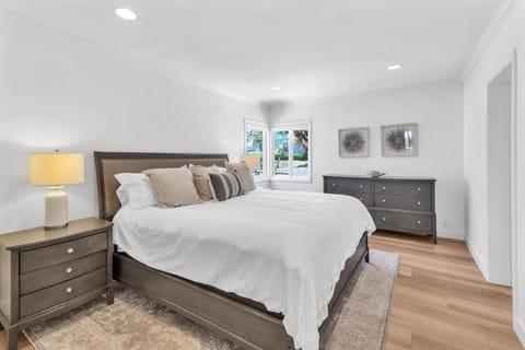 Stunning 3BR Capo Beach Home with Ocean Views House in Capistrano Beach