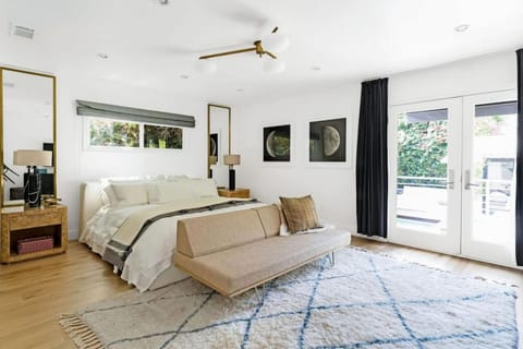 Luxury Melrose District 3BR Retreat Pool Spa Gym House in West Hollywood