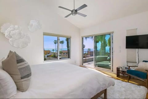 Sunset Cliffs Dream Home Ocean View Family Getaway House in Sunset Cliffs