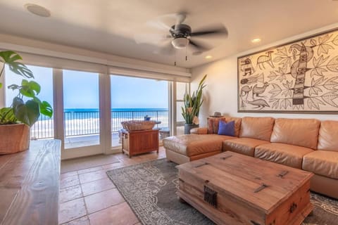 Oceanfront Condo on Sand, Walk to Carlsbad Village House in Carlsbad