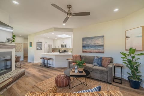 NEW Charming Beach Style 2BR Half Block to OB Pier House in Ocean Beach