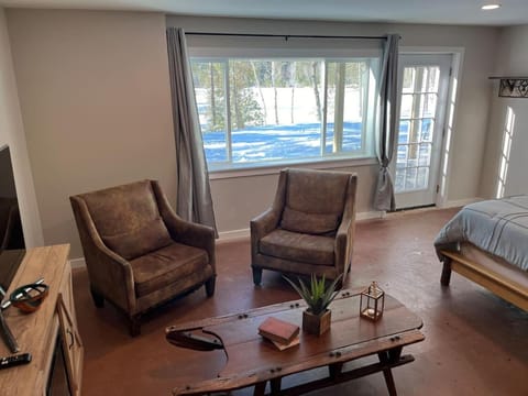 Waterfront In Law Suite on Wolf Pond Apartment in Ray Brook