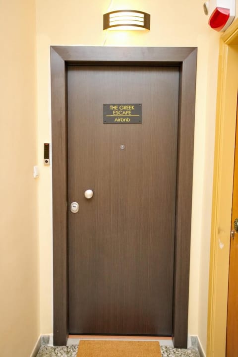 Two Bedroom Flat In Athens Apartment in Kallithea