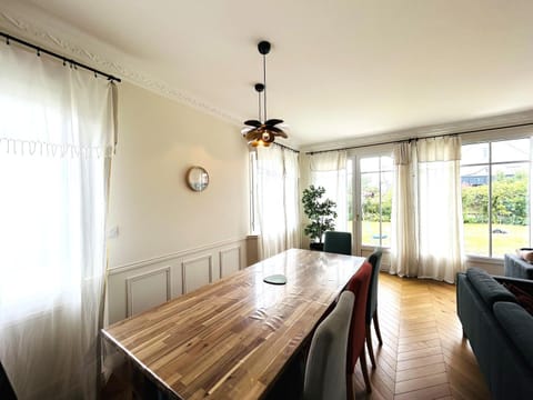 Maison 5 pièces 6 personnes, plage et port de Larmor à proximité - wifi - YSATIS Villa in Brittany