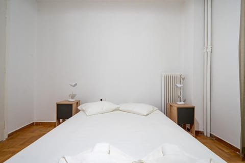 Phoebe 3BR apartment in Neos Kosmos by ΜΡS Apartment in Kallithea