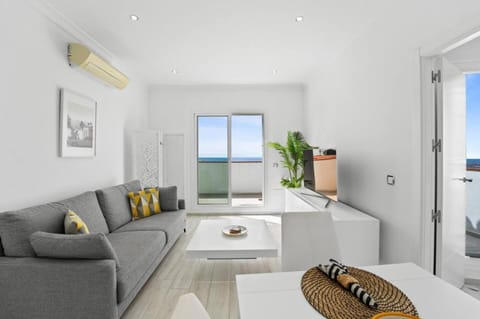 Modern Retreat in the heart of Mijas Pueblo Apartment in Mijas