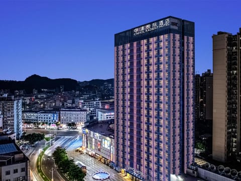 Property building, Night, Neighbourhood, Bird's eye view, Location, Parking