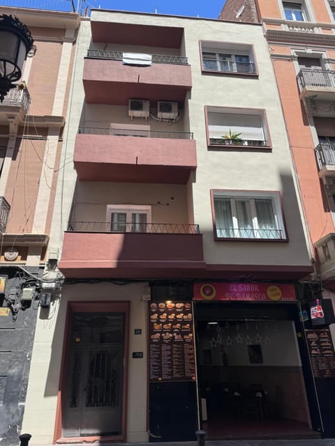 YES! Rooms Apartment in Alicante