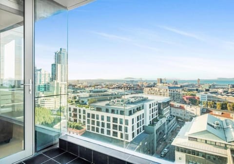 Property building, View (from property/room), Balcony/Terrace, City view