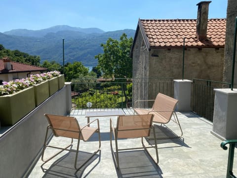 Natural landscape, View (from property/room), Balcony/Terrace