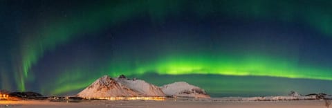 Nearby landmark, Night, Natural landscape, Winter, Mountain view