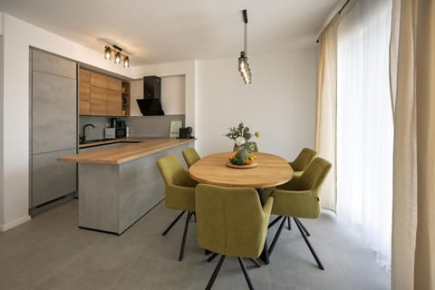 NU Sea View Apartment in Podstrana