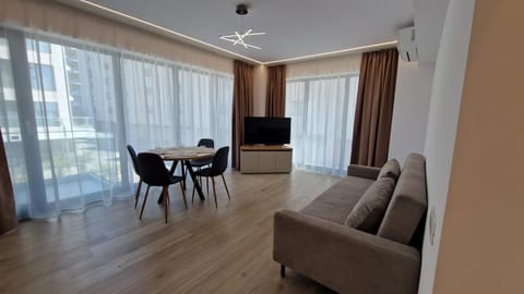 TV and multimedia, Living room, Dining area