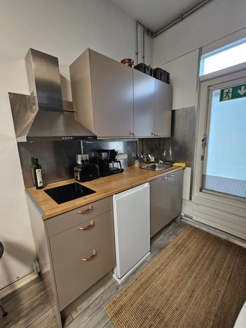 Loft style big studio for 2-4 in Pikku Huopalahti Apartment in Helsinki