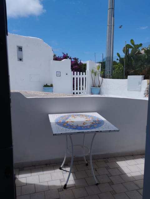 Patio, Day, View (from property/room), Balcony/Terrace, Dining area