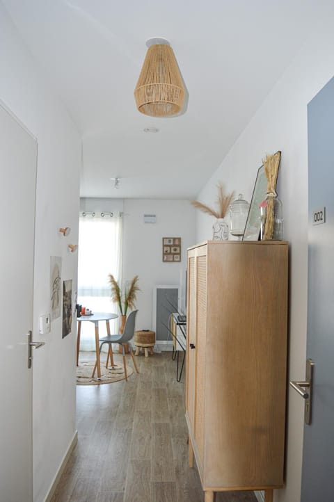 Living room, Dining area, wardrobe