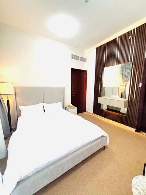 Vista Luxury Home 2bhk With Parking Apartment in Ajman